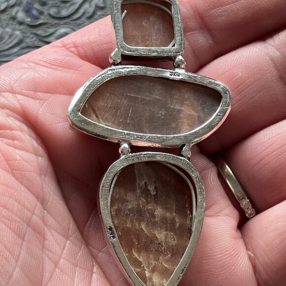 Peach Moonstone With Sunstone Crystal Pendant - Picture 6 of 9